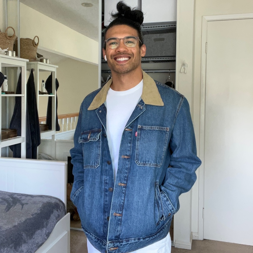LEVIs Men’s Essential Trucker Jacket